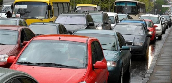 За месяц продажи б/у автомобилей в Украине упали на четверть - Фото