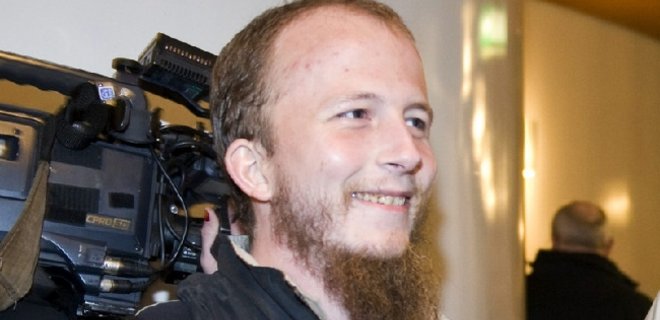 Сооснователя Pirate Bay приговорили к 3,5 годам тюрьмы - Фото
