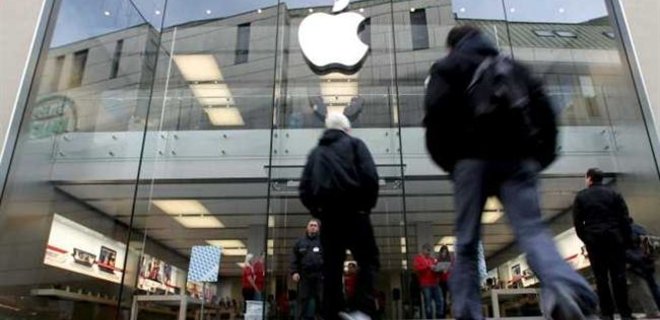 Капитализация Apple впервые в истории превысила $700 млрд - Фото