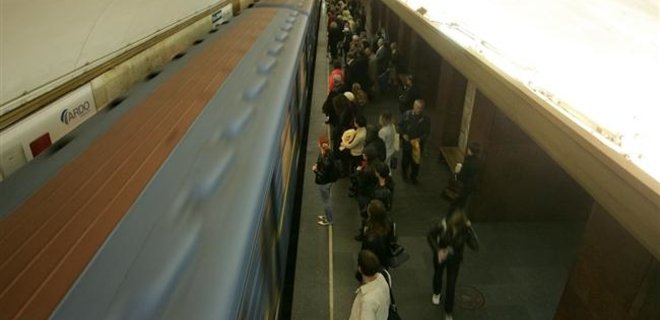 КГГА подписала договор с Фидомобайл о Wi-Fi в метро - Фото