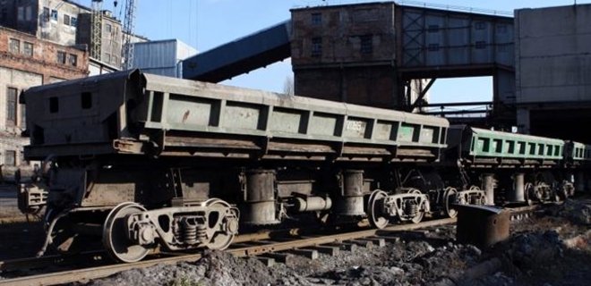 Укрзализныця возобновила перевозку угля в зоне АТО - Фото