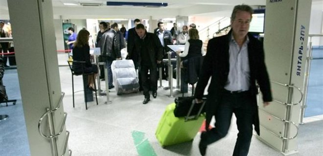 Авиакомпании в России с сентября могут остановить продажи билетов - Фото