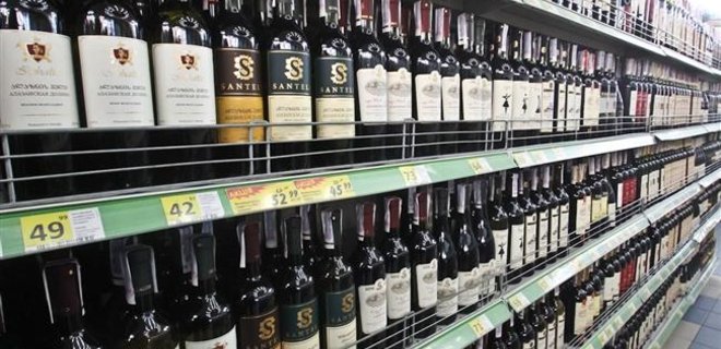 На METRO могут наложить санкции за продажу крымского вина в РФ - Фото