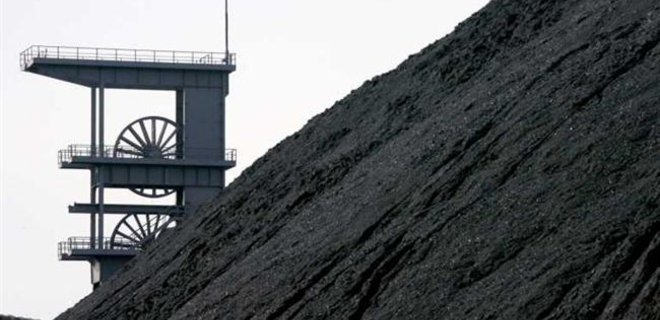 Добыча угля в Украине сократилась на 60% - Фото