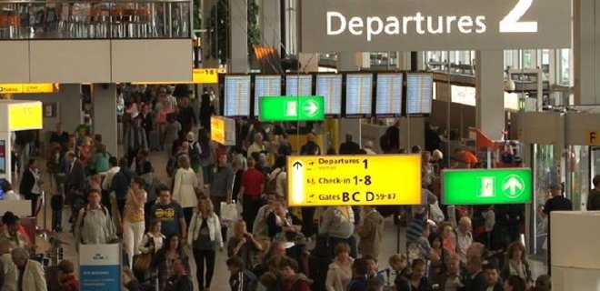 Амстердам обесточен, аэропорт города отменил все рейсы - Фото