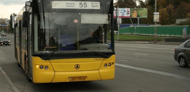 АМКУ обязал установить обоснованные тарифы на перевозку автобусом - Фото
