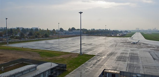 Инвесторы отказываются строить терминал в аэропорту Симферополя - Фото