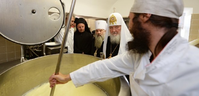 Россиян хотят накормить монастырскими продуктами - Фото