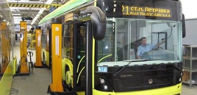 Львов покупает троллейбусы на 44% дороже, чем Сумы - Кава - Фото