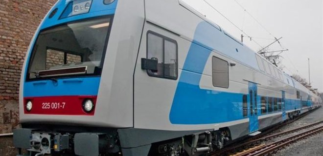 Укрзализныця снова запустит двухэтажные поезда Skoda - Фото