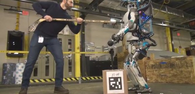 Новые роботы Boston Dynamics смогут ходить по лесу, нести грузы - Фото