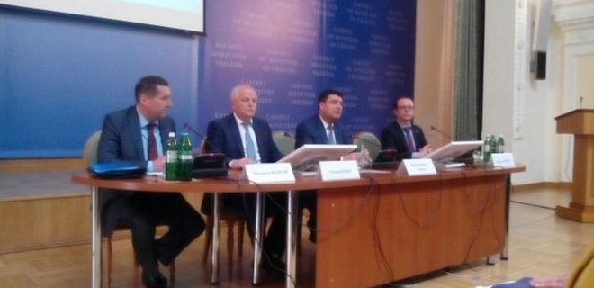 С ProZorro Украина сможет экономить 50 млрд грн в год - Гройсман - Фото