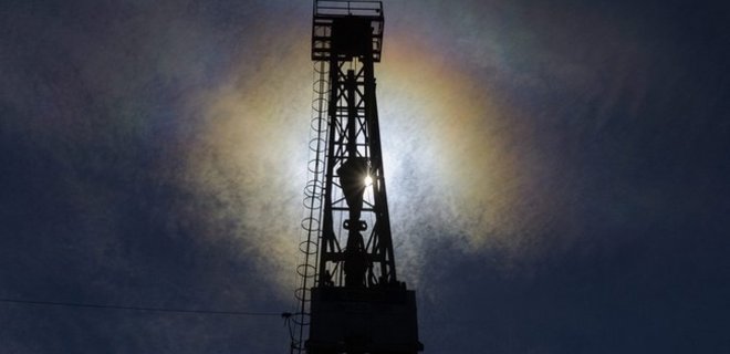Нефть торгуется выше $50 за баррель на данных о запасах в США - Фото