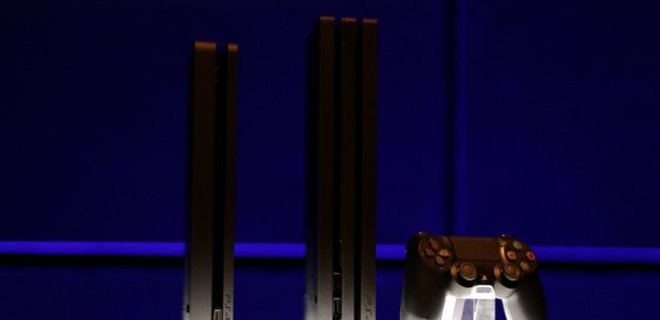 Sony представила новую версию игровой приставки PlayStation 4 - Фото