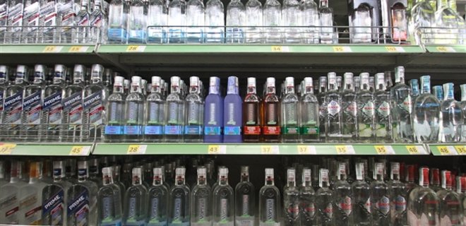 Производители просят Кабмин вернуть минимальные цены на алкоголь - Фото