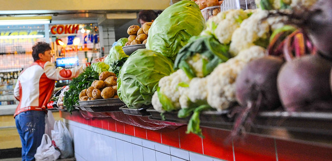 Зеленский заявил о возможности открыть продовольственные рынки до конца недели - Фото