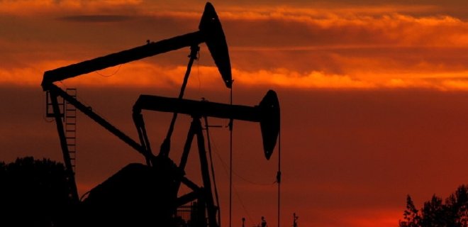 Цены на нефть незначительно выросли после обвала накануне - Фото
