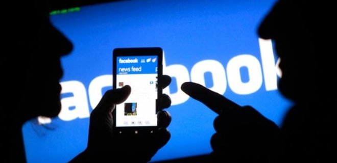 Facebook увеличил прибыль в 2,7 раза за счет рекламы - Фото