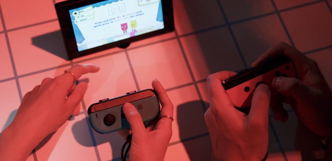 Компания Nintendo представила новую игровую консоль Switch - Фото