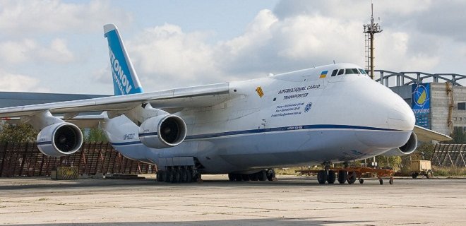 Руслан спас Boeing, доставив гигантский авиадвигатель в Канаду - Фото