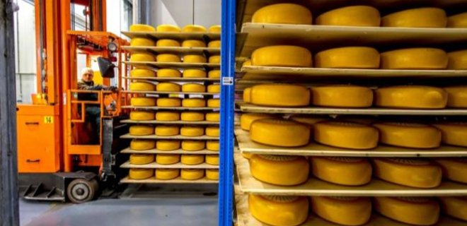 В Украине - переизбыток сыров из-за высокой цены продукта - Фото