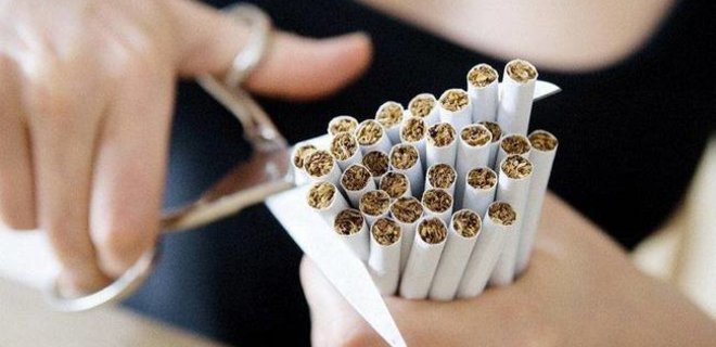 Кабмин не хочет бороться с нелегальными поставщиками сигарет - Фото