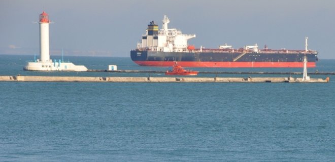Иранская нефть для Беларуси прибыла в порт Одессы - Фото