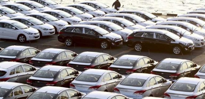 Импорт легковых автомобилей в Украину вырос почти вдвое - Фото