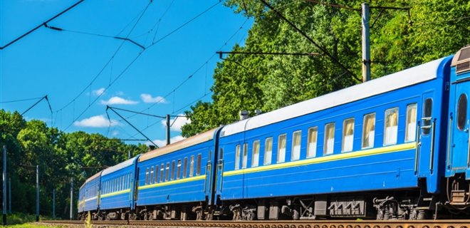 Первый поезд в восточное Закарпатье отправился из Киева - Фото