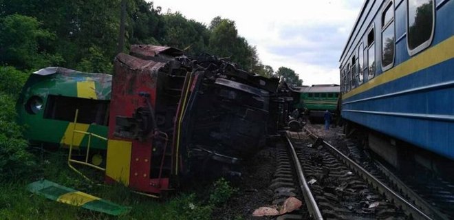 УЗ назвала возможные причины аварии в Хмельницкой области - Фото