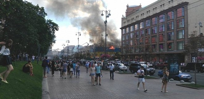 У Кличко назвали предварительную причину пожара на Крещатике - Фото