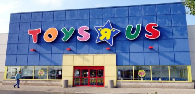 Крупнейшая сеть магазинов игрушек в США объявила о банкротстве - Фото