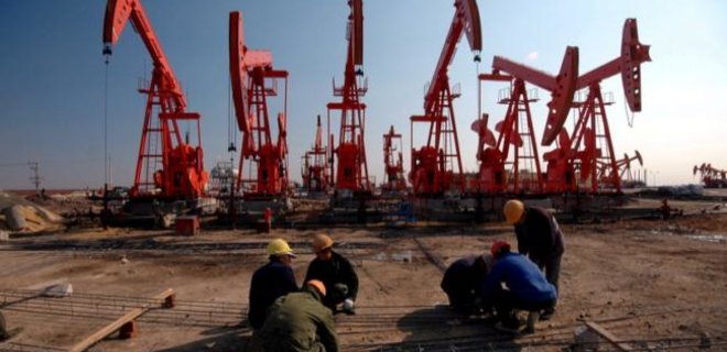 Роснефть хочет увеличить поставки нефти в Китай почти вдвое - СМИ - Фото