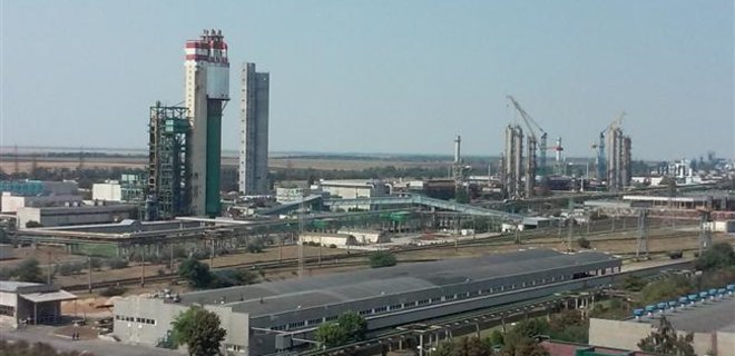 Одесский припортовый завод остановил производство - Фото