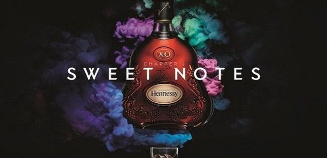 Известный режиссер показал разные грани напитка Hennessy X.O - Фото