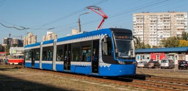 Киев в 2017 году недополучил 15 польских трамваев Pesa - Фото