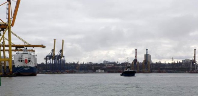 Китайская компания займется углублением дна в порту Черноморск - Фото
