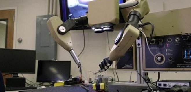 Создан робот, который может быть и сапером, и хирургом - Фото