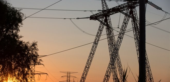 НКРЭКУ повысила тарифы на электроэнергию для промышленности - Фото