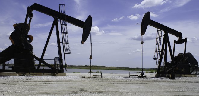 Цены на нефть падают на фоне роста буровой активности в США - Фото