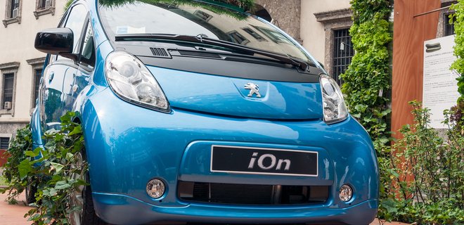 Производитель Peugeot и Citroen займется электромобилями - Фото