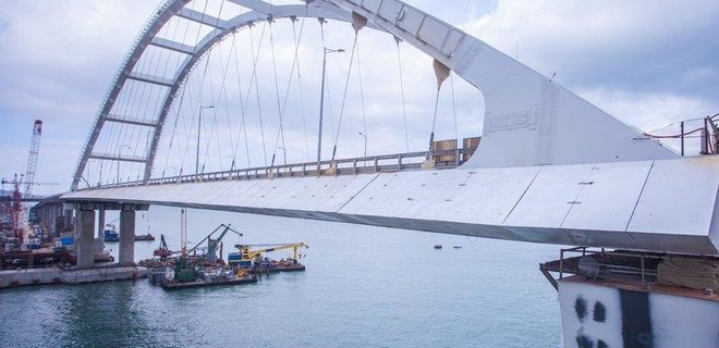 Строители Керченского моста попадают под санкции - Омелян - Фото