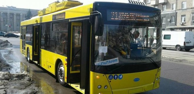 В Черновцах тестируют троллейбусы на автономном ходу - Фото