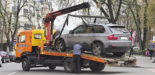 В Киеве изменили правила возврата автомобилей со штрафплощадки - Фото