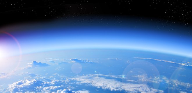 Завис на орбите. Счета Укркосмоса заморожены спутниковым гигантом - Фото