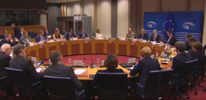 Цукерберг выступает перед Европарламентом - Фото