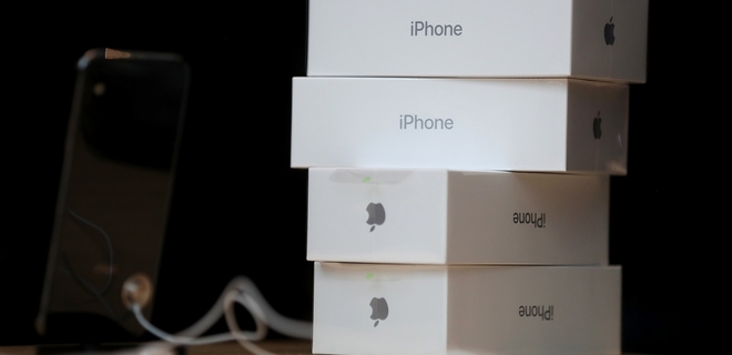 Apple обнаружила производственный брак в iPhone 8 - Фото