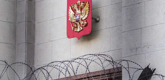 В РФ отсрочили уголовную ответственность за соблюдение санкций - Фото
