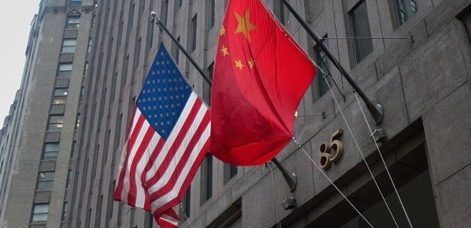 Торговая война: вступили в силу пошлины США на товары из Китая - Фото