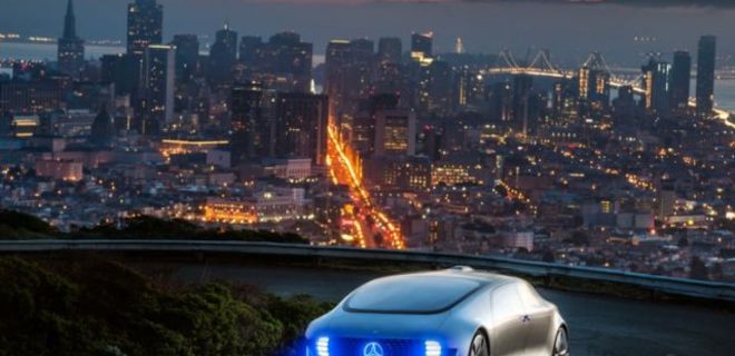 В Калифорнии на трассу выпустят роботакси от Mercedes - Фото